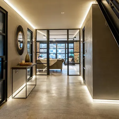 The Holt York-charming House With 3 Bedrooms