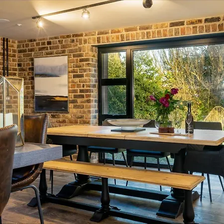 The Holt York-charming House With 3 Bedrooms Holiday home *