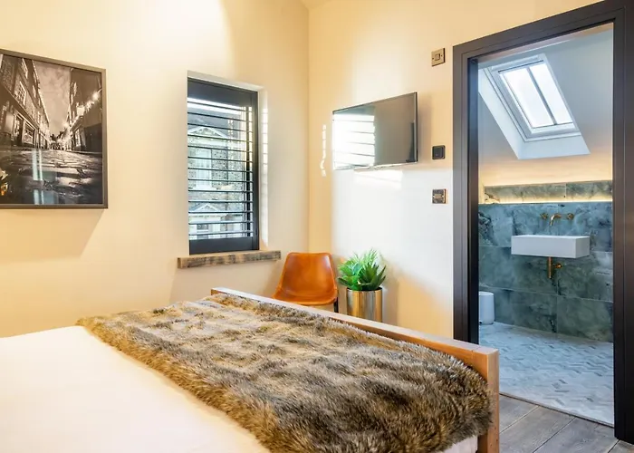 Casa vacanze - House - 6 - Garden - Location York