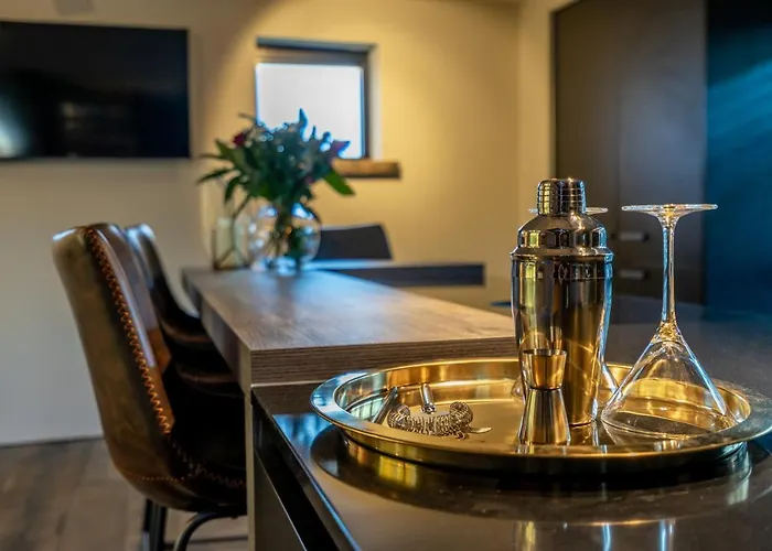 - House - 6 - Garden - Location York