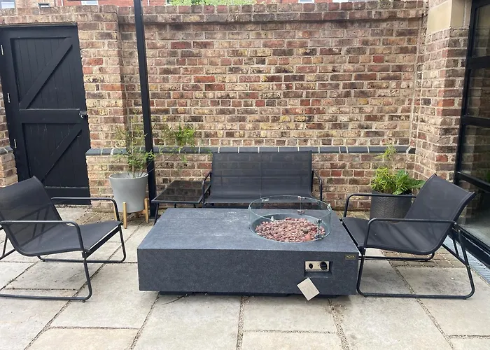 - House - 6 - Garden - Location Semesterbostad York